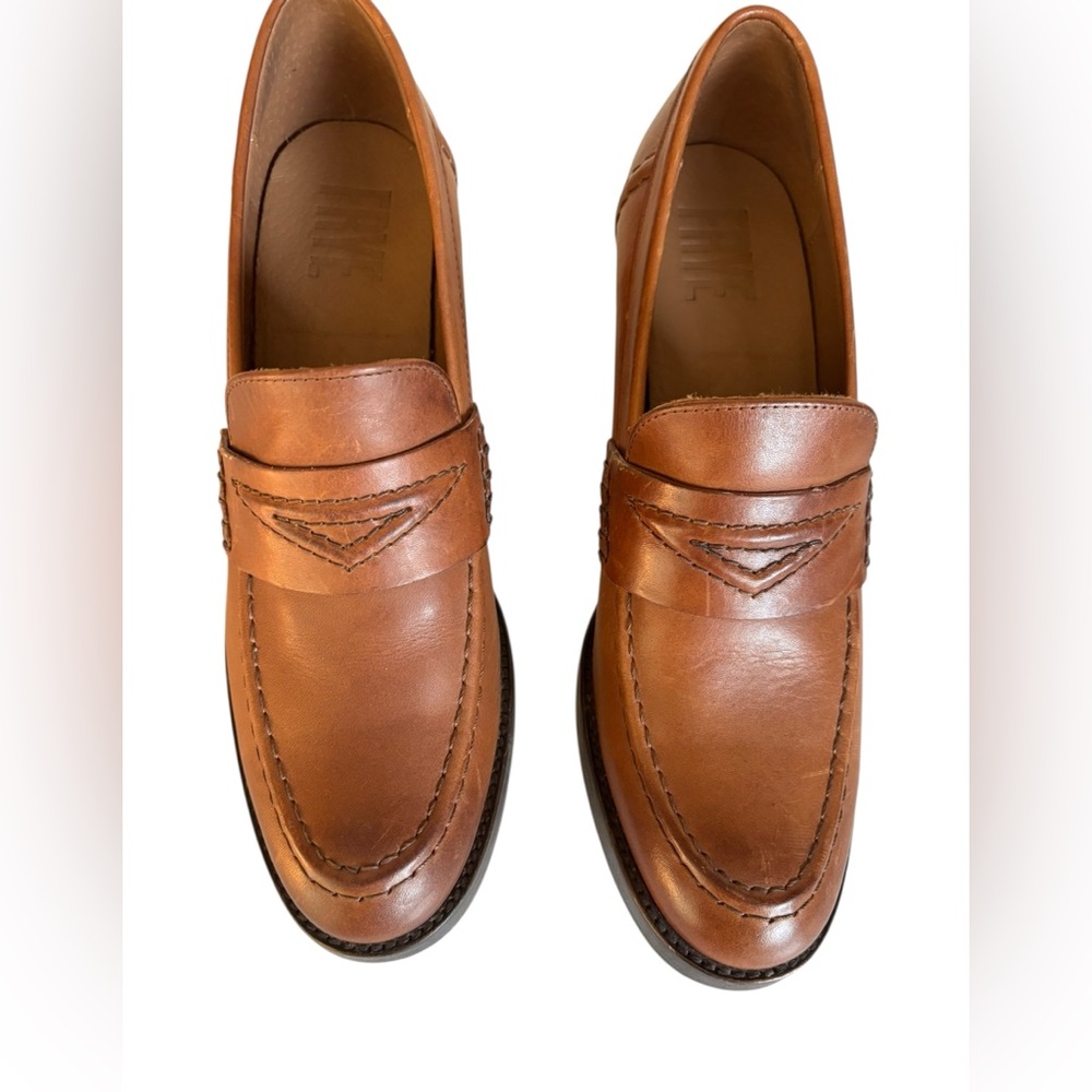 Frye leather women’s 3” heeled loafer. Cognac color. Size 9.5B. Preloved - Picture 4 of 11